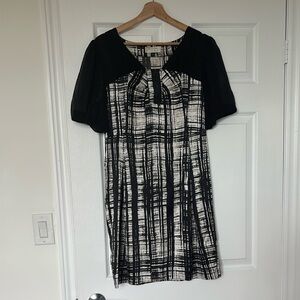 Elegant Silk Black and White Plaid Dress - M
